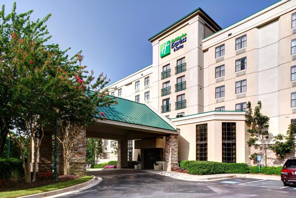 Holiday Inn Express Hotel & Suites Atlanta Buckhead an IHG Hotel Main image 1